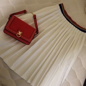 English factory dress size S